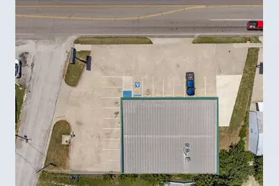 507 E Wise Street, Bowie, TX 76230 - Photo 12