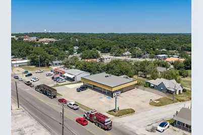 507 E Wise Street, Bowie, TX 76230 - Photo 24