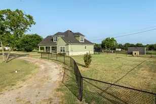 1122 W White Oak Rd, West, TX 76691 - Photo 28