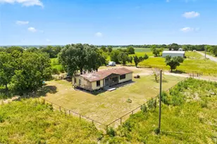 620 Park St, Leroy, TX 76624 - Photo 10