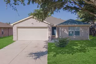 1024 Lake Trail Dr, Little Elm, TX 75068 - Photo 1
