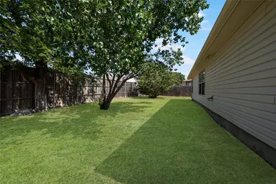 1024 Lake Trail Drive, Little Elm, TX 75068 - Photo 22