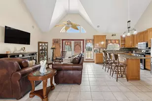 6017 Acton Meadows Ct, Granbury, TX 76049 - Photo 2