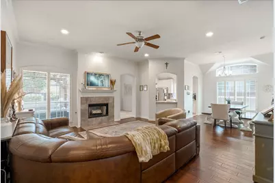 320 Andre Drive, Irving, TX 75063 - Photo 6