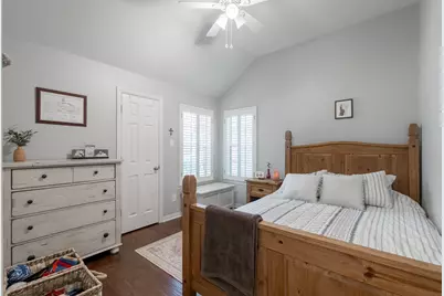 320 Andre Drive, Irving, TX 75063 - Photo 24