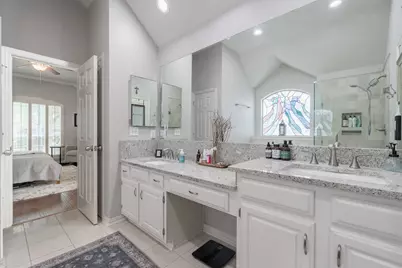 320 Andre Drive, Irving, TX 75063 - Photo 32