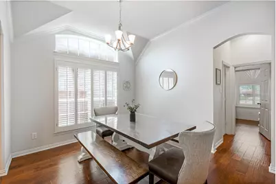 320 Andre Drive, Irving, TX 75063 - Photo 14