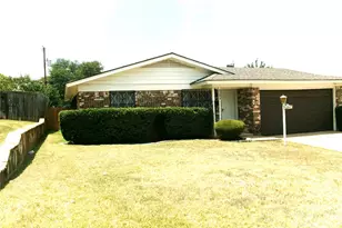 4204 Burke Rd, Fort Worth, TX 76119 - Photo 6