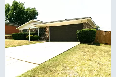 4204 Burke Road, Fort Worth, TX 76119 - Photo 4