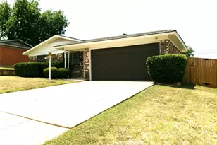 4204 Burke Rd, Fort Worth, TX 76119 - Photo 4