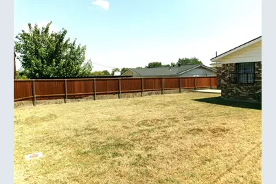 4204 Burke Road, Fort Worth, TX 76119 - Photo 32
