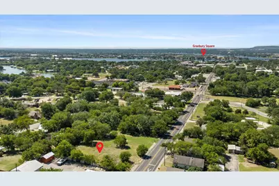 721 N Houston Street, Granbury, TX 76048 - Photo 1