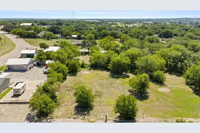 721 N Houston Street, Granbury, TX 76048 - Photo 4