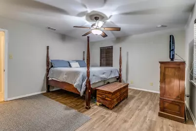 2221 N Mill Street, Lewisville, TX 75057 - Photo 12