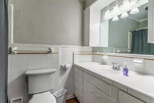 2221 N Mill St, Lewisville, TX 75057 - Photo 8