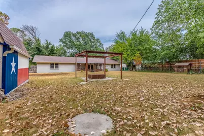 2221 N Mill Street, Lewisville, TX 75057 - Photo 40