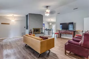 2221 N Mill St, Lewisville, TX 75057 - Photo 18