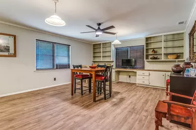 2221 N Mill Street, Lewisville, TX 75057 - Photo 32