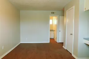 401 Betchan St, Lake Dallas, TX 75065 - Photo 8