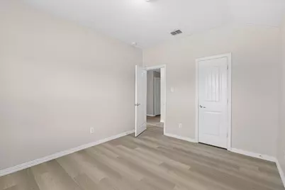 710 Woodcrest Drive, Ennis, TX 75119 - Photo 20