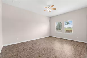 710 Woodcrest Dr, Ennis, TX 75119 - Photo 10