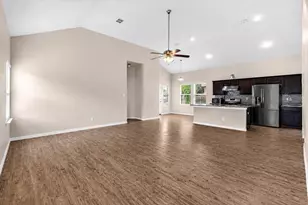 710 Woodcrest Dr, Ennis, TX 75119 - Photo 6
