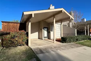 2110 Via Corona, Carrollton, TX 75006 - Photo 2