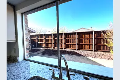 2110 Via Corona, Carrollton, TX 75006 - Photo 6