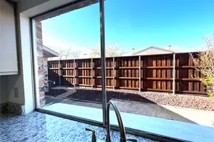 2110 Via Corona, Carrollton, TX 75006 - Photo 6