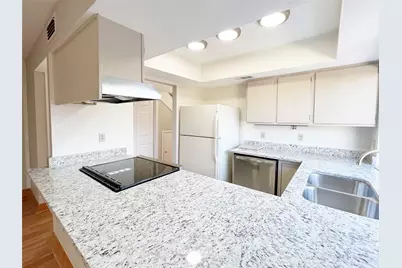 2110 Via Corona, Carrollton, TX 75006 - Photo 8