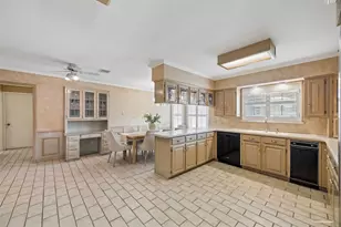 12051 Loch Ness Dr, Dallas, TX 75218 - Photo 4
