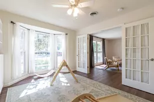 2032 Regent Dr, Abilene, TX 79605 - Photo 10