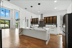3523 N Versailles Ave, Dallas, TX 75209 - Photo 26