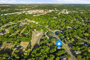 400 & 402 Wyatt St, Waxahachie, TX 75165 - Photo 1