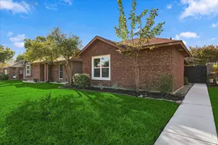 559 Lee Dr, Coppell, TX 75019 - Photo 2
