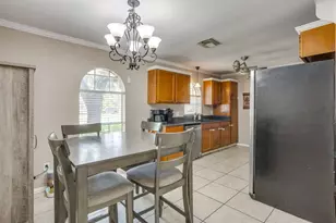 450 Nathan St, Burleson, TX 76028 - Photo 10