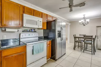 450 Nathan Street, Burleson, TX 76028 - Photo 16