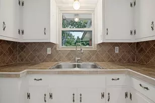 2725 Maverick Ave, Dallas, TX 75228 - Photo 14