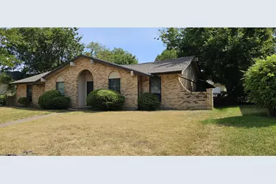 626 Little Creek Drive, Duncanville, TX 75116 - Photo 2