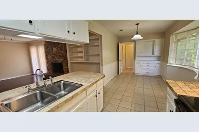 626 Little Creek Drive, Duncanville, TX 75116 - Photo 8
