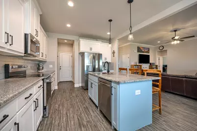 917 E 3rd Street, Springtown, TX 76082 - Photo 12