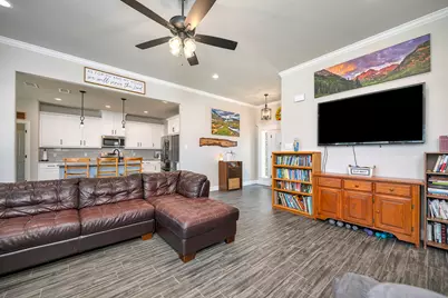 917 E 3rd Street, Springtown, TX 76082 - Photo 10