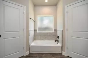 917 E 3rd St, Springtown, TX 76082 - Photo 22