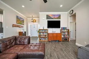 917 E 3rd St, Springtown, TX 76082 - Photo 8