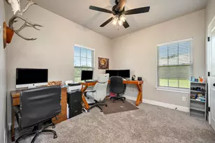 917 E 3rd St, Springtown, TX 76082 - Photo 24