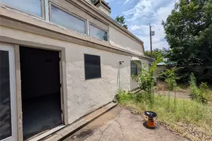 1865 Place One Ln, Garland, TX 75042 - Photo 32