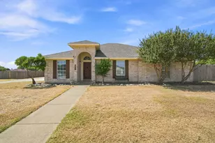 760 S Ridge Dr, Midlothian, TX 76065 - Photo 1