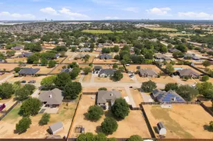 760 S Ridge Dr, Midlothian, TX 76065 - Photo 6
