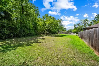 6900 Craig Street, Fort Worth, TX 76112 - Photo 8