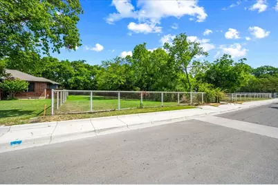6900 Craig Street, Fort Worth, TX 76112 - Photo 2